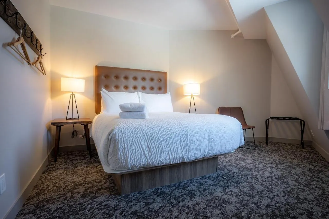 Basecamp Suites Banff